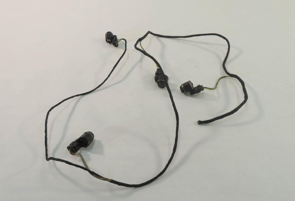 Thumbnail 4: 2010 BMW 750i (F01) REAR PDC PARK DISTANCE SENSOR SET-4 w/ HARNESS (BLACK 475)