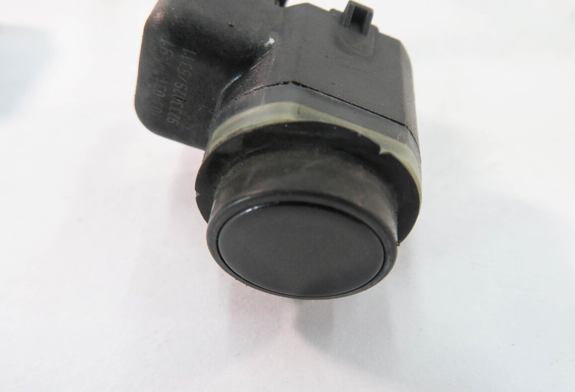 Thumbnail 5: 2010 BMW 750i (F01) REAR PDC PARK DISTANCE SENSOR SET-4 w/ HARNESS (BLACK 475)