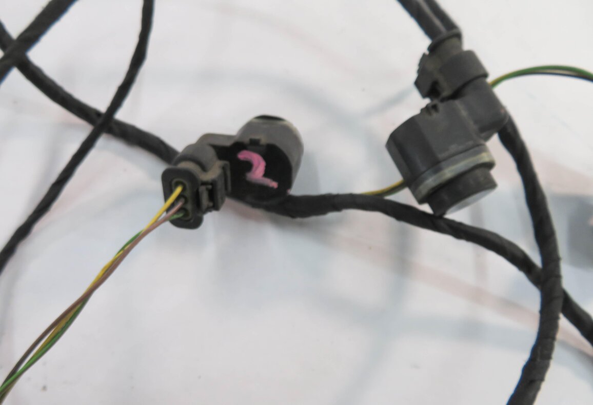 Thumbnail 7: 2010 BMW 750i (F01) REAR PDC PARK DISTANCE SENSOR SET-4 w/ HARNESS (BLACK 475)