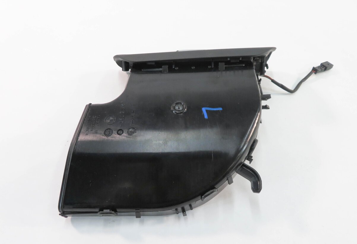 Thumbnail 5: 2010 BMW 750i (F01) LEFT DRIVER REAR PILLAR HEATER A/C AIR VENT (BLACK)