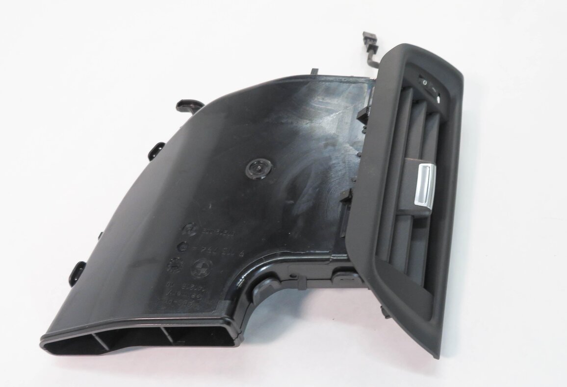 Thumbnail 3: 2010 BMW 750i (F01) RIGHT PASSENGER REAR PILLAR HEATER A/C AIR VENT (BLACK)
