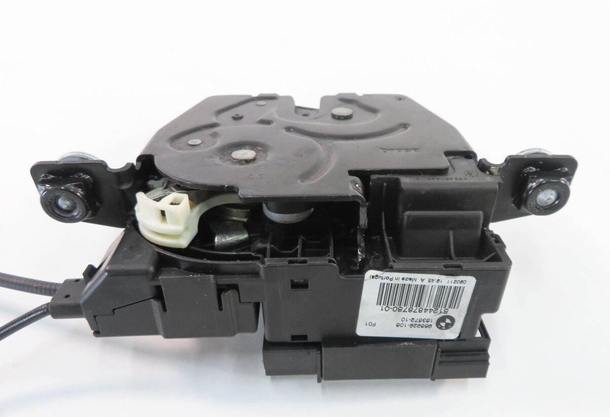 Thumbnail 6: 2010 BMW 750i (F01) REAR TRUNK LOCK LATCH ACTUATOR w/ CABLES