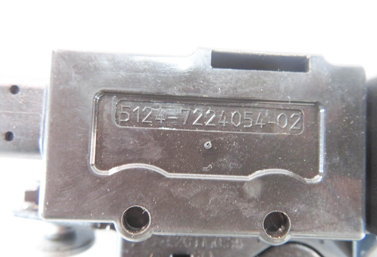 Thumbnail 7: 2010 BMW 750i (F01) REAR TRUNK LOCK LATCH ACTUATOR w/ CABLES