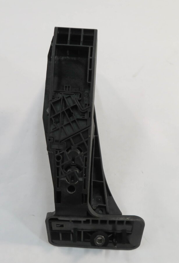 Thumbnail 6: 2010 BMW 750i (F01) GAS PEDAL FUEL THROTTLE ACCELERATOR FOOT PEDAL