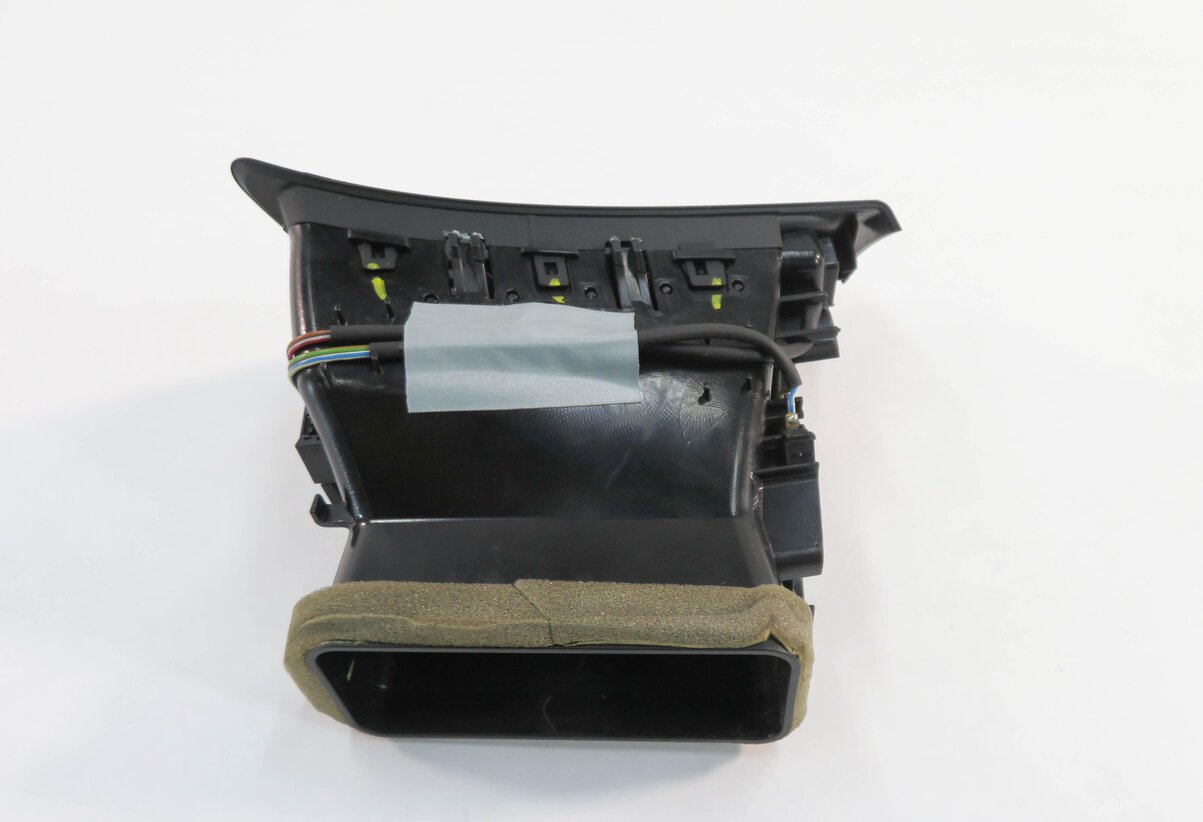 Thumbnail 5: 2010 BMW 750i (F01) LEFT DRIVER DASH HEATER A/C AIR VENT