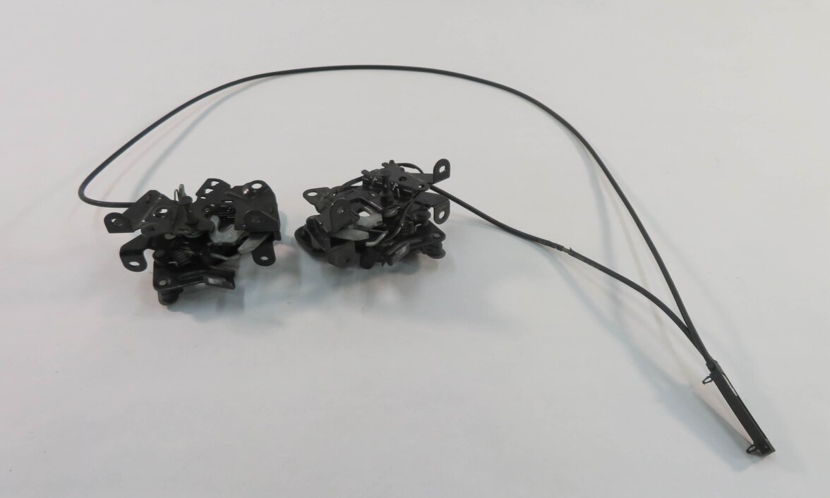 Thumbnail 2: 2010 BMW 750i (F01) FRONT LEFT & RIGHT LOWER HOOD LOCK LATCH SET-2 w/ CABLES