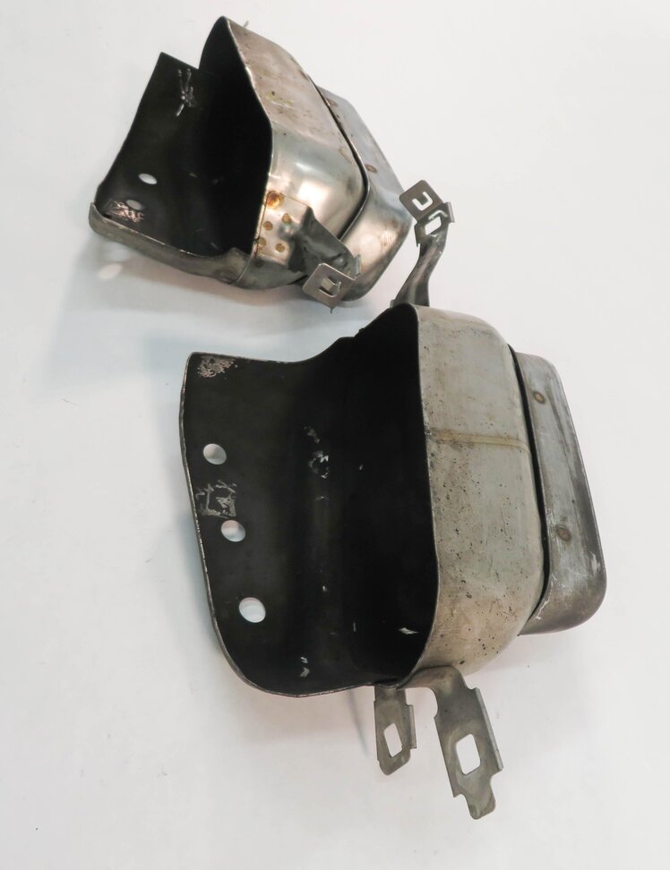 Thumbnail 3: 2010 BMW 750i (F01) MUFFLER EXHAUST TIP SET-2
