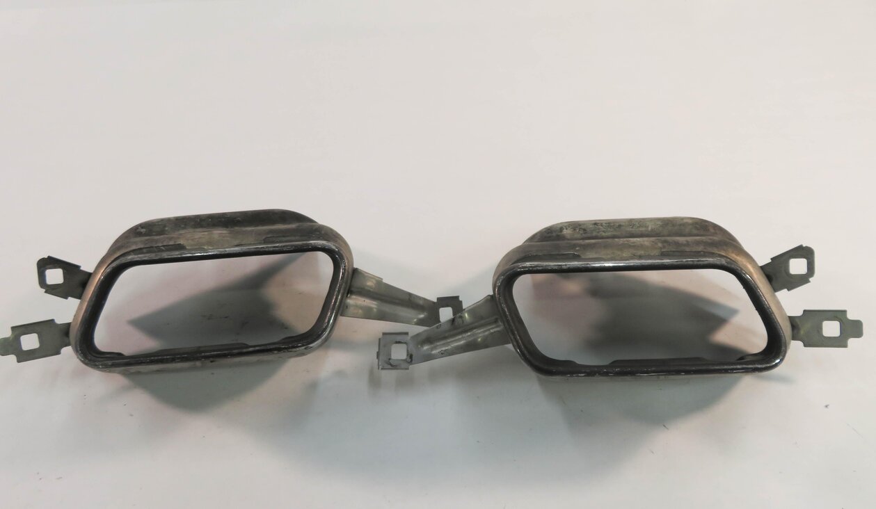 Thumbnail 4: 2010 BMW 750i (F01) MUFFLER EXHAUST TIP SET-2