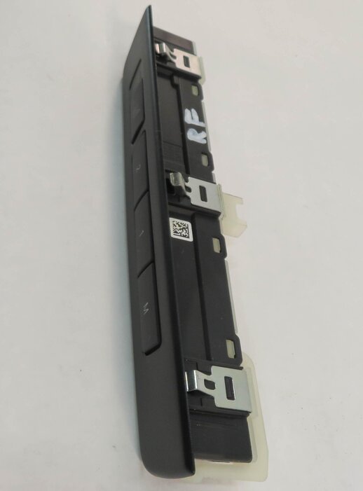 Thumbnail 4: 2010 BMW 750i (F01) RIGHT FRONT PASSENGER MEMORY SEAT SWITCH BUTTON PANEL