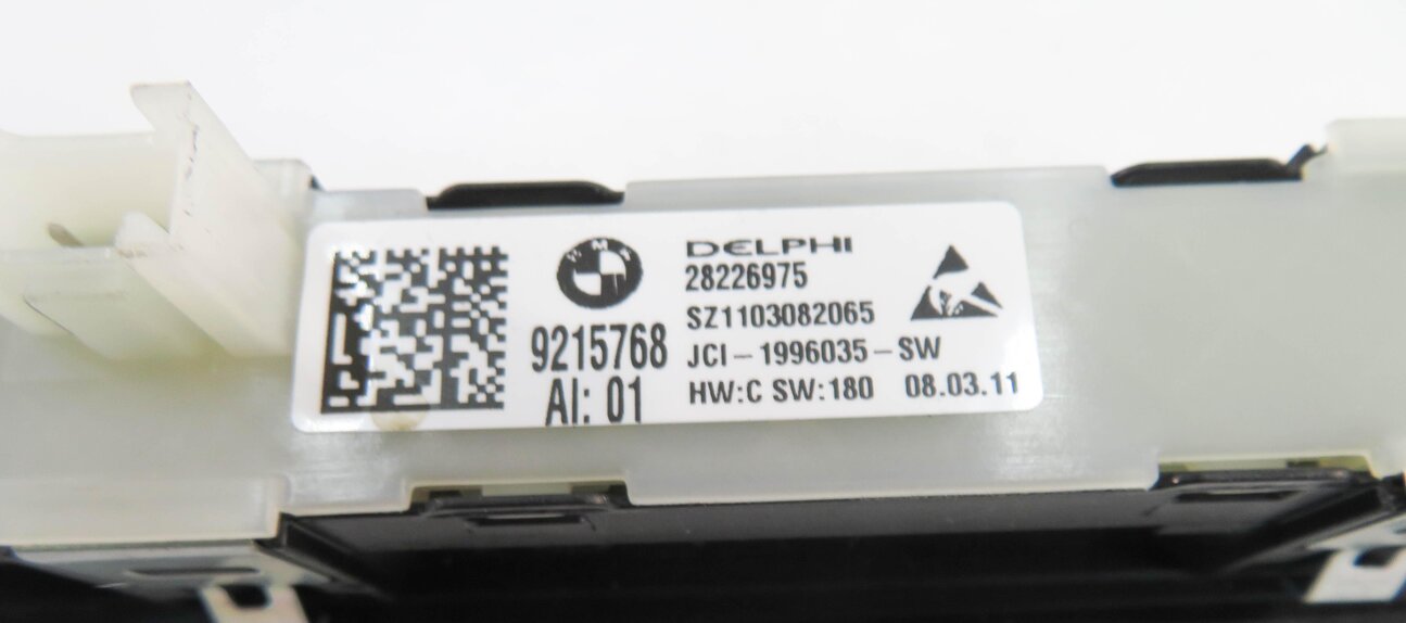Thumbnail 6: 2010 BMW 750i (F01) RIGHT FRONT PASSENGER MEMORY SEAT SWITCH BUTTON PANEL
