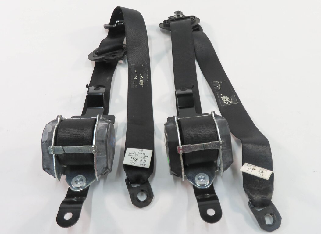 Thumbnail 2: 2009 BMW X5 (E70) LEFT & RIGHT REAR 2nd SECOND ROW SEATBELT BUCKLE RETRACTOR SET