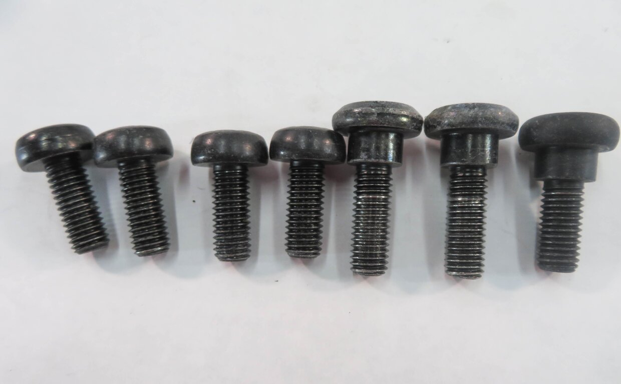 Thumbnail 6: 2009 BMW X5 (E70) LEFT & RIGHT REAR 2nd SECOND ROW SEATBELT BUCKLE RETRACTOR SET