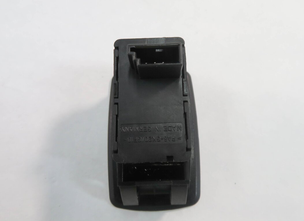 Thumbnail 5: 2009 BMW X5 (E70) FRONT / REAR PASSENGER DOOR POWER WINDOW SWITCH BUTTON (BLACK)