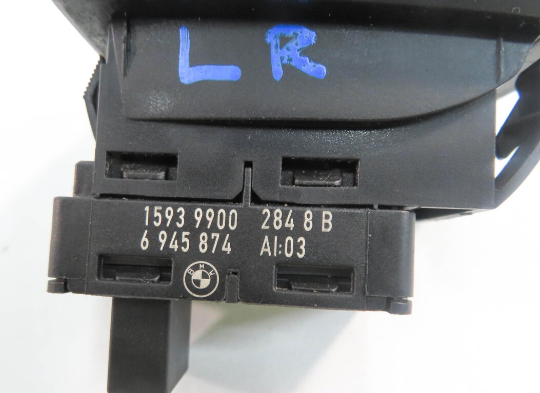 Thumbnail 6: 2009 BMW X5 (E70) FRONT / REAR PASSENGER DOOR POWER WINDOW SWITCH BUTTON (BLACK)