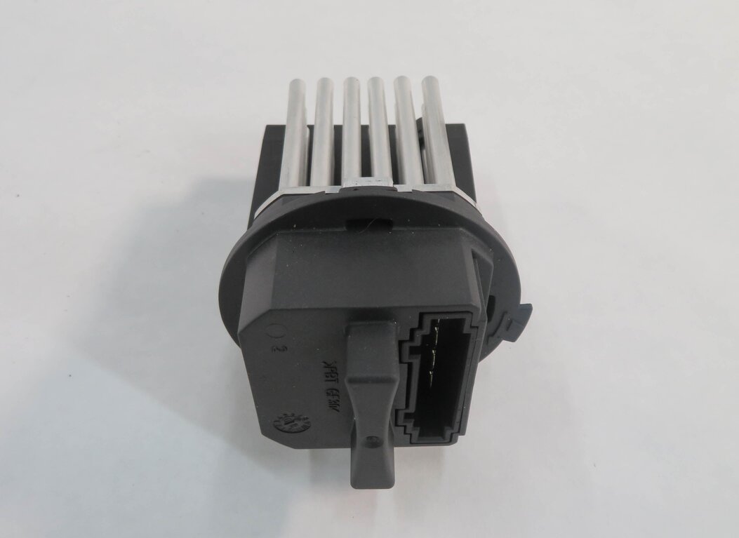 2009 BMW X5 (E70) REAR HVAC HEATER A/C BLOWER FAN MOTOR SPEED RESISTOR