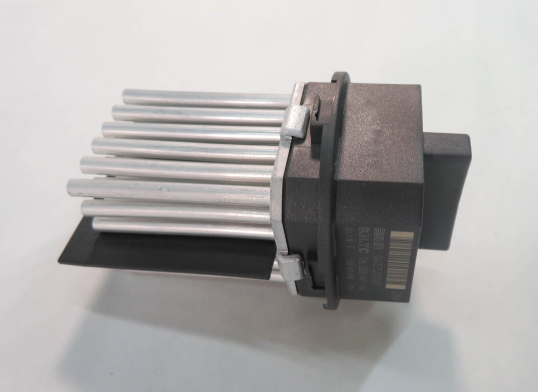 Thumbnail 2: 2009 BMW X5 (E70) REAR HVAC HEATER A/C BLOWER FAN MOTOR SPEED RESISTOR