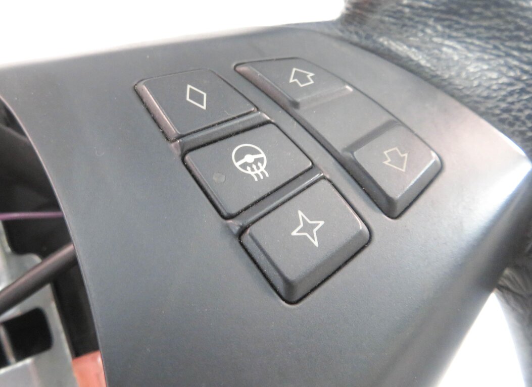 Thumbnail 8: 2007-2010 BMW X5 (E70) 3-SPOKE HEATED STEERING w/ RADIO PHONE SWITCH