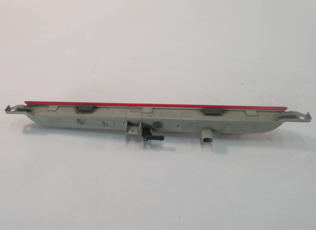 Thumbnail 4: 2009 BMW X5 (E70) REAR 3rd THIRD BRAKE LIGHT LAMP