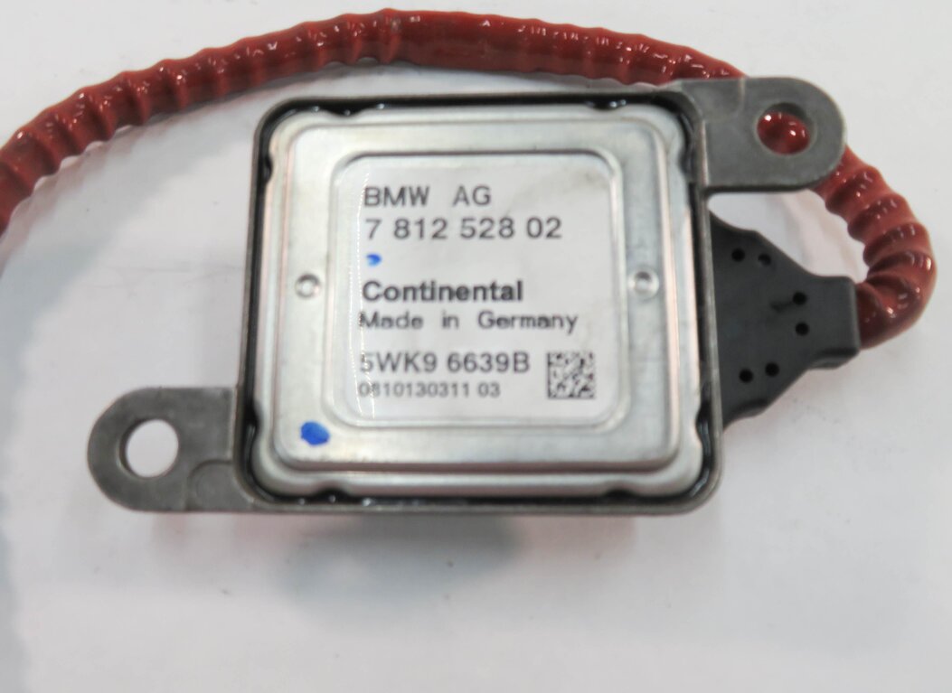 Thumbnail 6: 2009 BMW X5 (E70) 3.0L M57Y DIESEL ENGINE - NITROGEN OXIDE NOX SENSOR PROBE