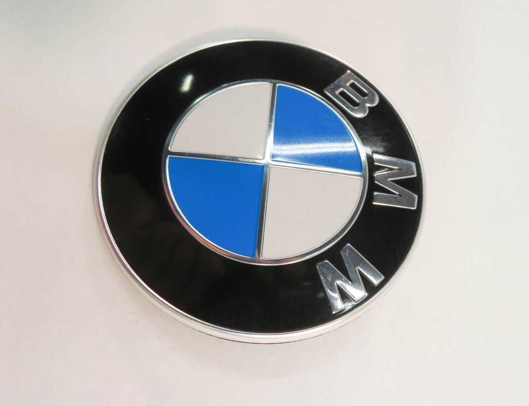 Thumbnail 3: 2013 BMW ACTIVEHYBRID-3 (F30) BMW EMBLEM LOGO BADGE NAME PLATE SYMBOL