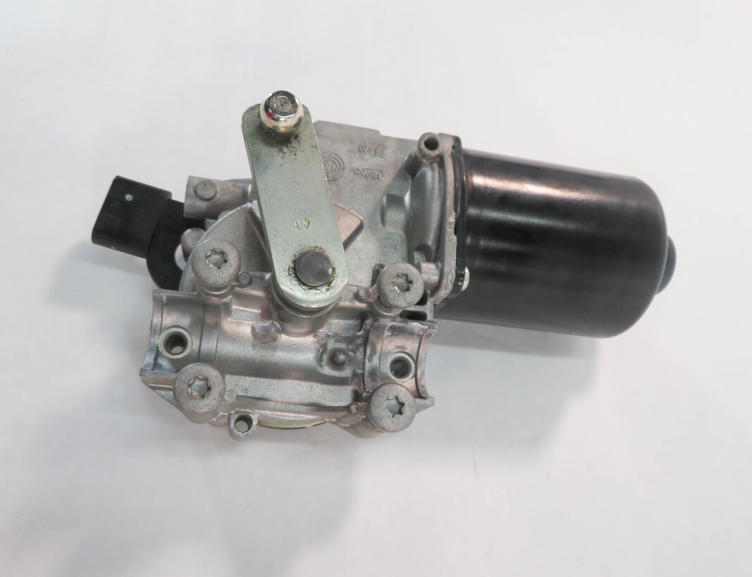 Thumbnail 3: 12-19 BMW 320i 328i 330i 335i 340i 428i 430i 435i 440i M3 M4 - FRONT WIPER MOTOR