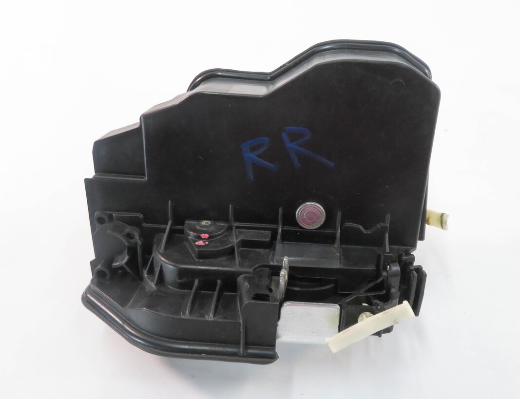 10-18 BMW 3/4/5/7/X3/X4/X6 RIGHT SIDE REAR DOOR POWER LOCK LATCH ACTUATOR MOTOR