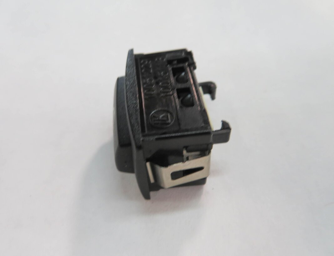 Thumbnail 4: 2013 BMW ACTIVEHYBRID-3 (F30) HEATED STEERING SWITCH BUTTON