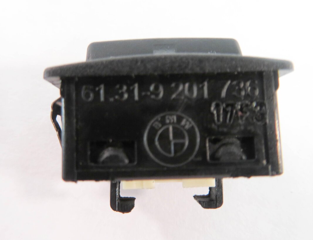 Thumbnail 6: 2013 BMW ACTIVEHYBRID-3 (F30) HEATED STEERING SWITCH BUTTON