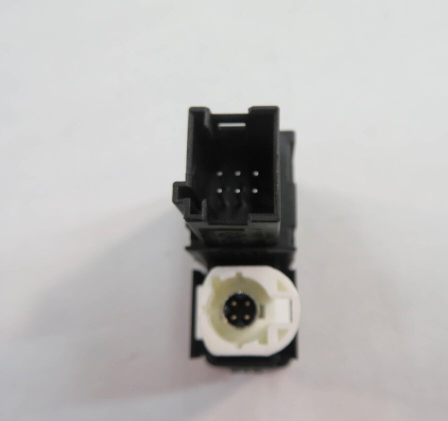 Thumbnail 5: 2013 BMW ACTIVEHYBRID-3 (F30) STEREO AUX AUXILIARY AUDIO IN INPUT JACK w/ USB