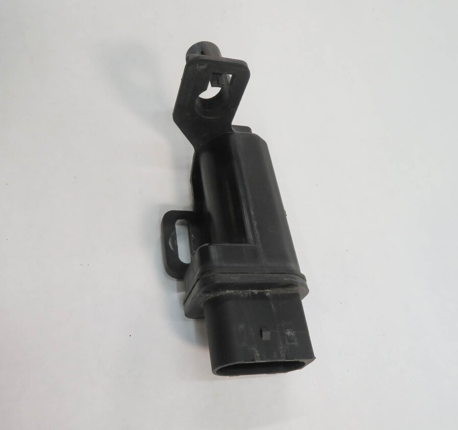 Thumbnail 3: 2013 BMW ACTIVEHYBRID-3 (F30) CURRENT DISTRIBUTION MODULE