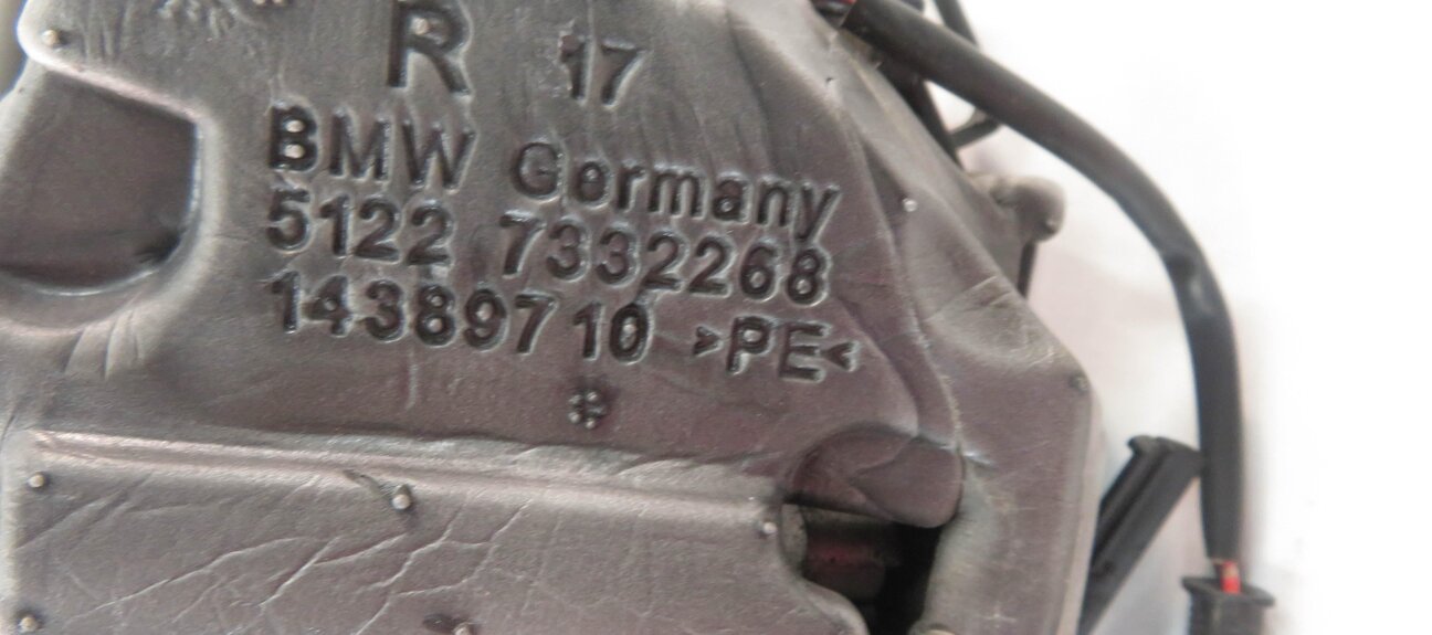 Thumbnail 6: 12-19 BMW 228i 328i 330i 335i (F30 F31 F32 F33) RIGHT REAR DOOR HANDLE (BLUE)