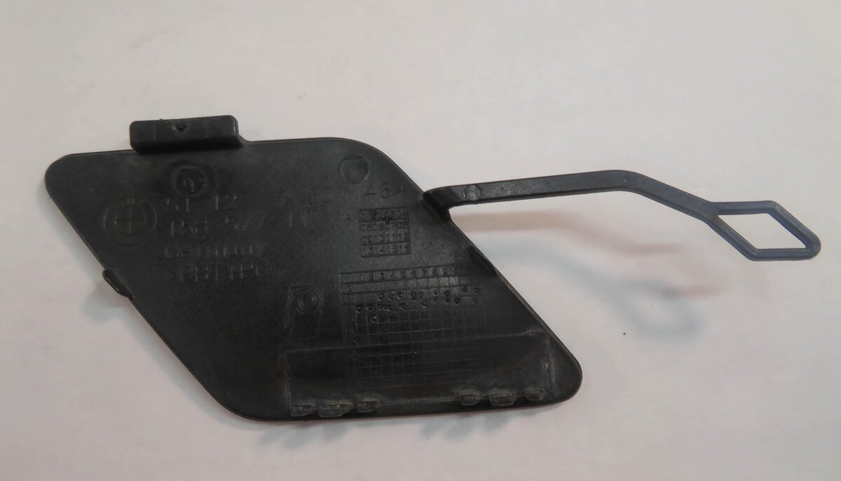 Thumbnail 4: 2013 BMW ACTIVEHYBRID-3 (F30) REAR TOWING EYE TOW HOOK COVER TRIM (BLUE A89)