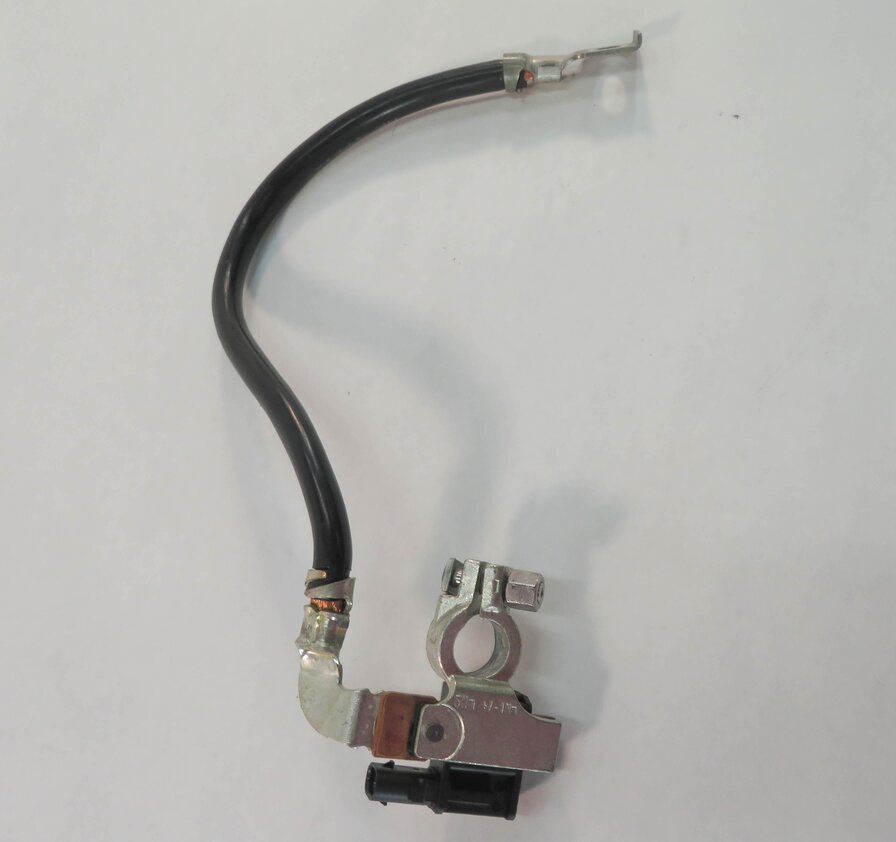 Thumbnail 2: 2013 BMW ACTIVEHYBRID-3 (F30) NEGATIVE BATTERY CABLE IBS