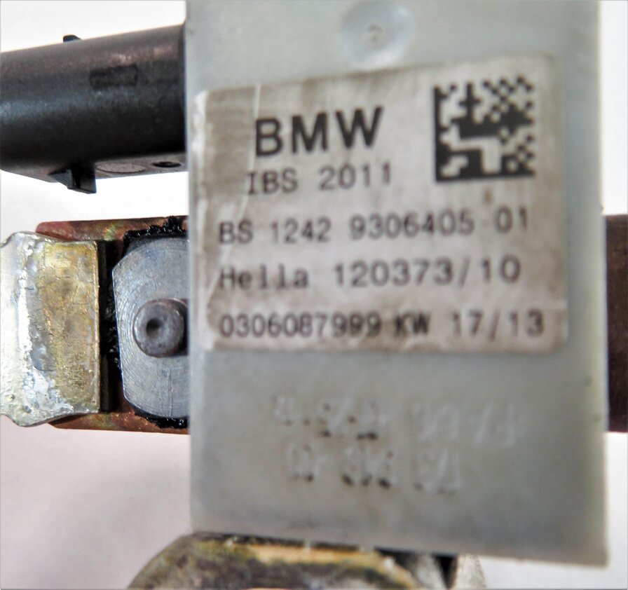 Thumbnail 5: 2013 BMW ACTIVEHYBRID-3 (F30) NEGATIVE BATTERY CABLE IBS