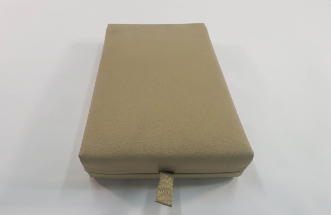 Thumbnail 2: 2013 BMW ACTIVEHYBRID-3 (F30) REAR SEAT CENTER ARMREST CUP HOLDER (BEIGE)