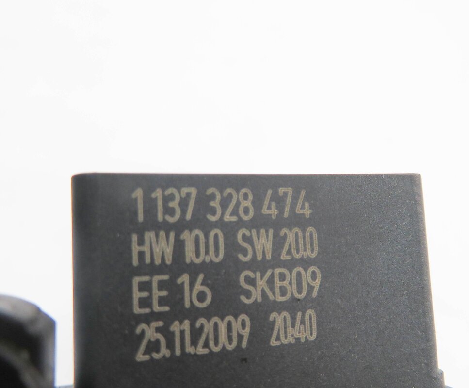 Thumbnail 8: 2007-2014 AUDI Q7 (4L) POWER SUN ROOF MOTOR / WINDOW SHADE MOTOR