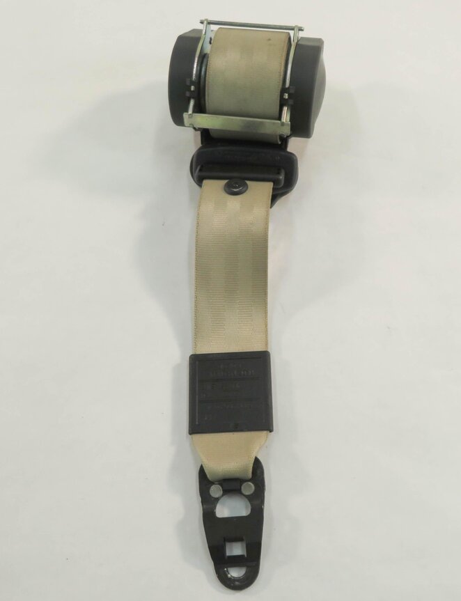 Thumbnail 2: 2010 AUDI Q7 (4L) RIGHT REAR 3rd THIRD ROW SEAT SEATBELT RETRACTOR (BEIGE)
