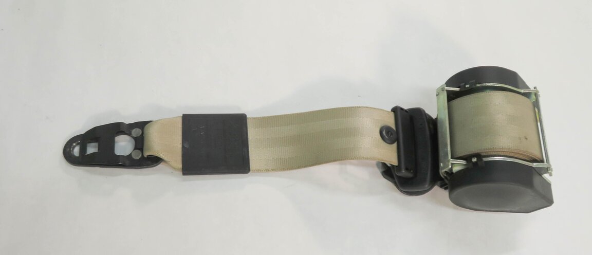 Thumbnail 3: 2010 AUDI Q7 (4L) RIGHT REAR 3rd THIRD ROW SEAT SEATBELT RETRACTOR (BEIGE)