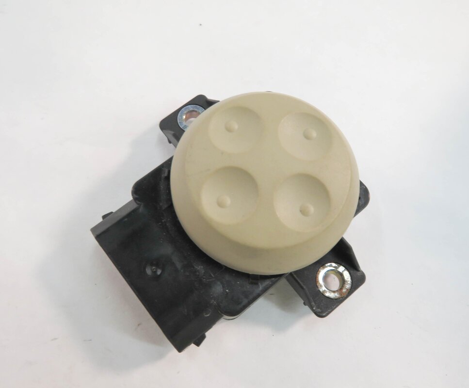 Thumbnail 7: 2010 AUDI Q7 (4L) RIGHT FRONT PASSENGER POWER SEAT ADJUSTMENT SWITCH (BEIGE)