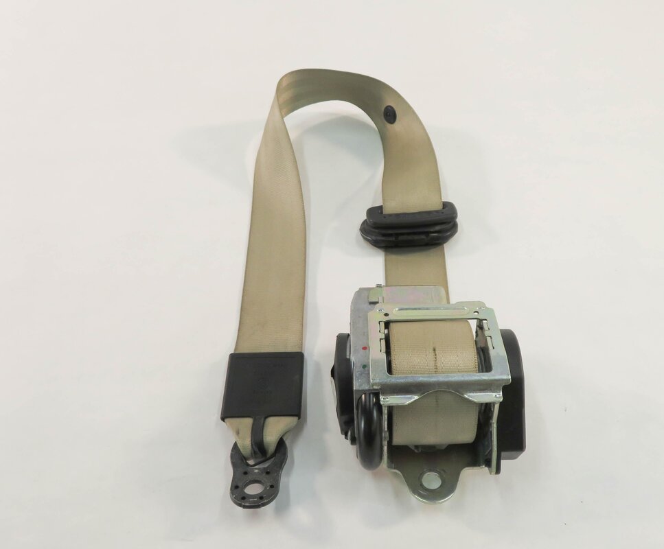 Thumbnail 2: 2010 AUDI Q7 (4L) RIGHT REAR 2nd SECOND ROW SEAT SEATBELT RETRACTOR (BEIGE)