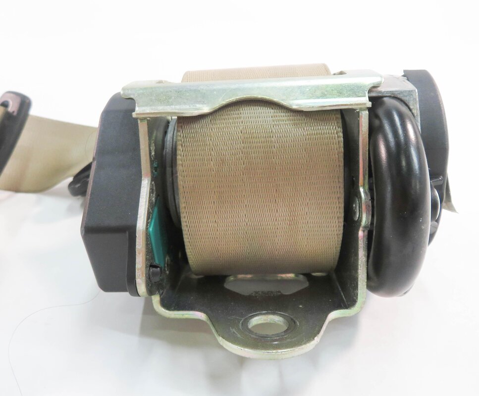 Thumbnail 4: 2010 AUDI Q7 (4L) LEFT REAR 2nd SECOND ROW SEAT SEATBELT RETRACTOR (BEIGE)