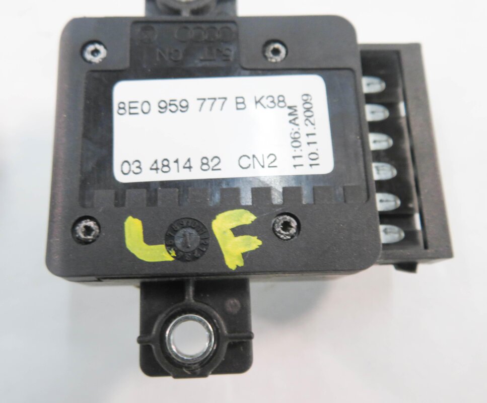 Thumbnail 7: 05-11 AUDI A6 S6 Q7 (C6 4L) LEFT FRONT DRIVER POWER SEAT ADJUST SWITCH (BEIGE)