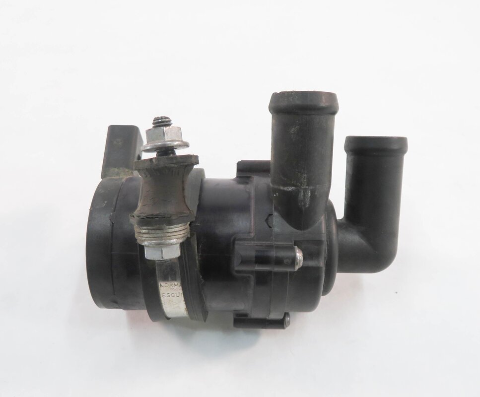 Thumbnail 4: 2010 AUDI Q7 (4L) 3.0L CATA DIESEL ENGINE AUX AUXILIARY WATER PUMP