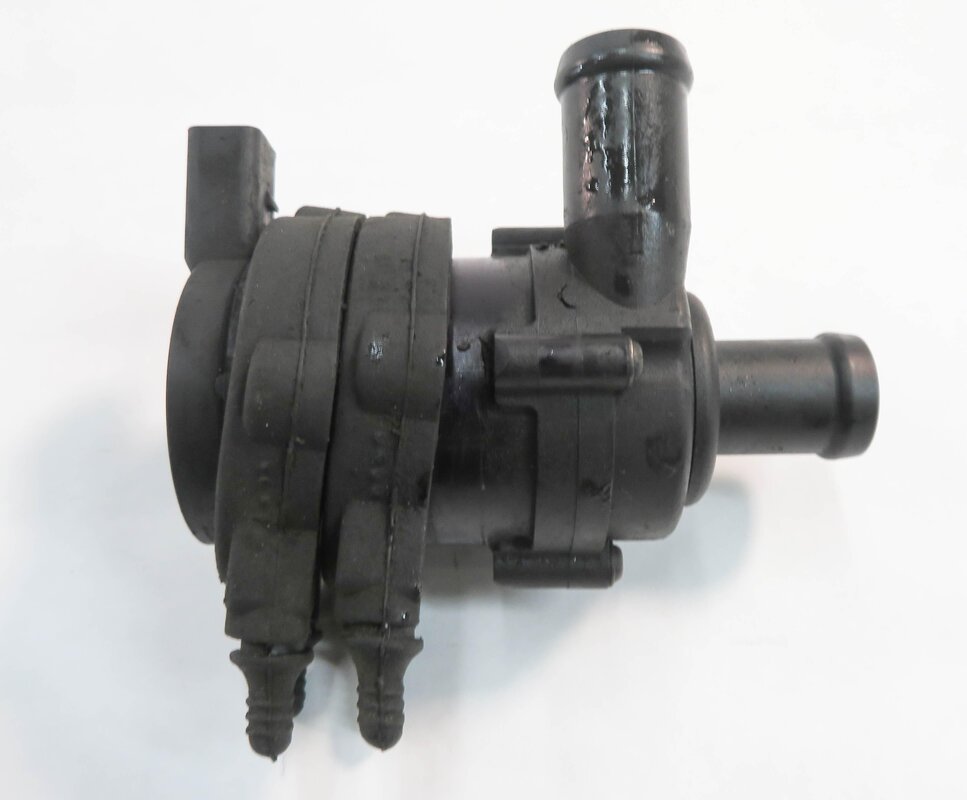 Thumbnail 5: 2010 AUDI Q7 (4L) 3.0L CATA DIESEL ENGINE AUX AUXILIARY WATER PUMP