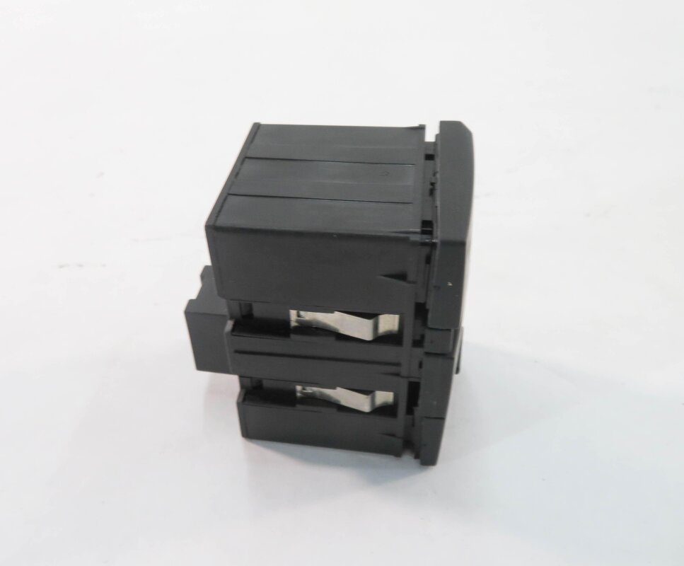 Thumbnail 2: 2010 AUDI Q7 (4L) PDC ODOMETER CHECK PARK ASSIST SWITCH BUTTON