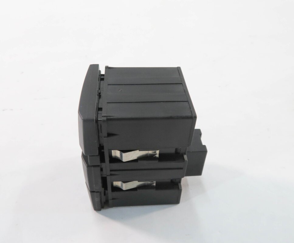 Thumbnail 4: 2010 AUDI Q7 (4L) PDC ODOMETER CHECK PARK ASSIST SWITCH BUTTON