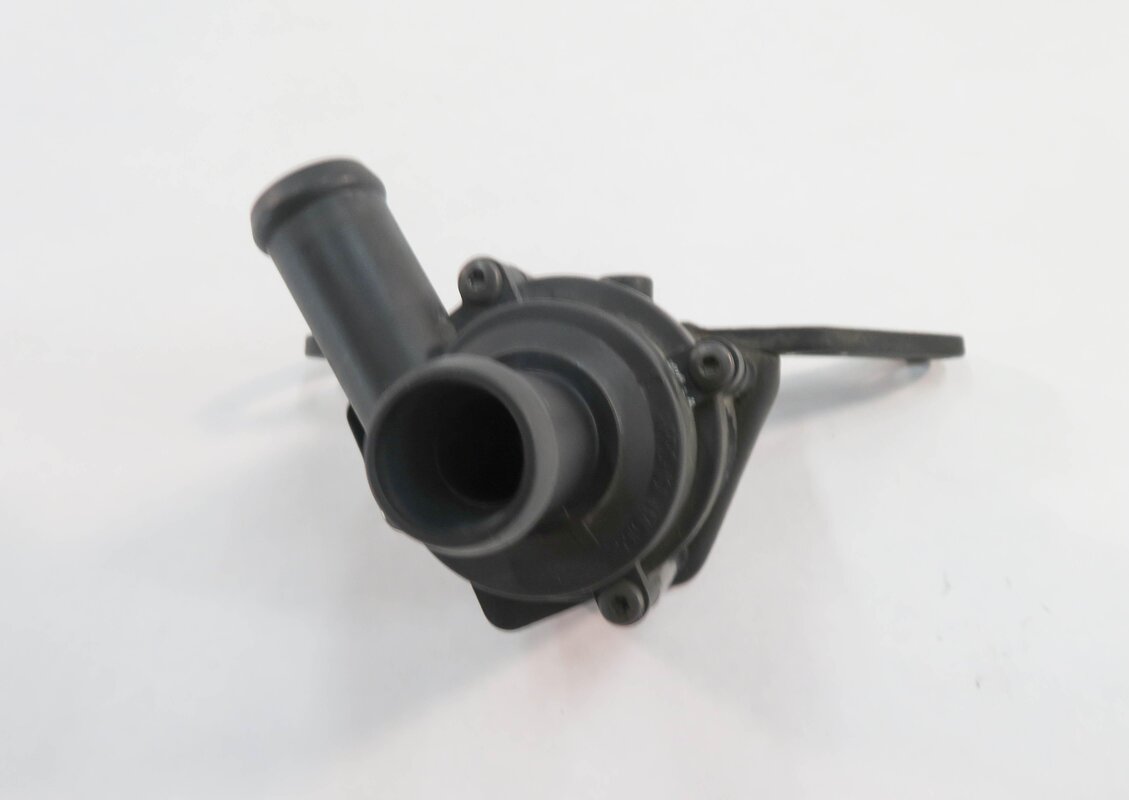 Thumbnail 2: 2010 AUDI Q7 (4L) 3.0L CATA DIESEL ENGINE - AUX AUXILIARY WATER PUMP