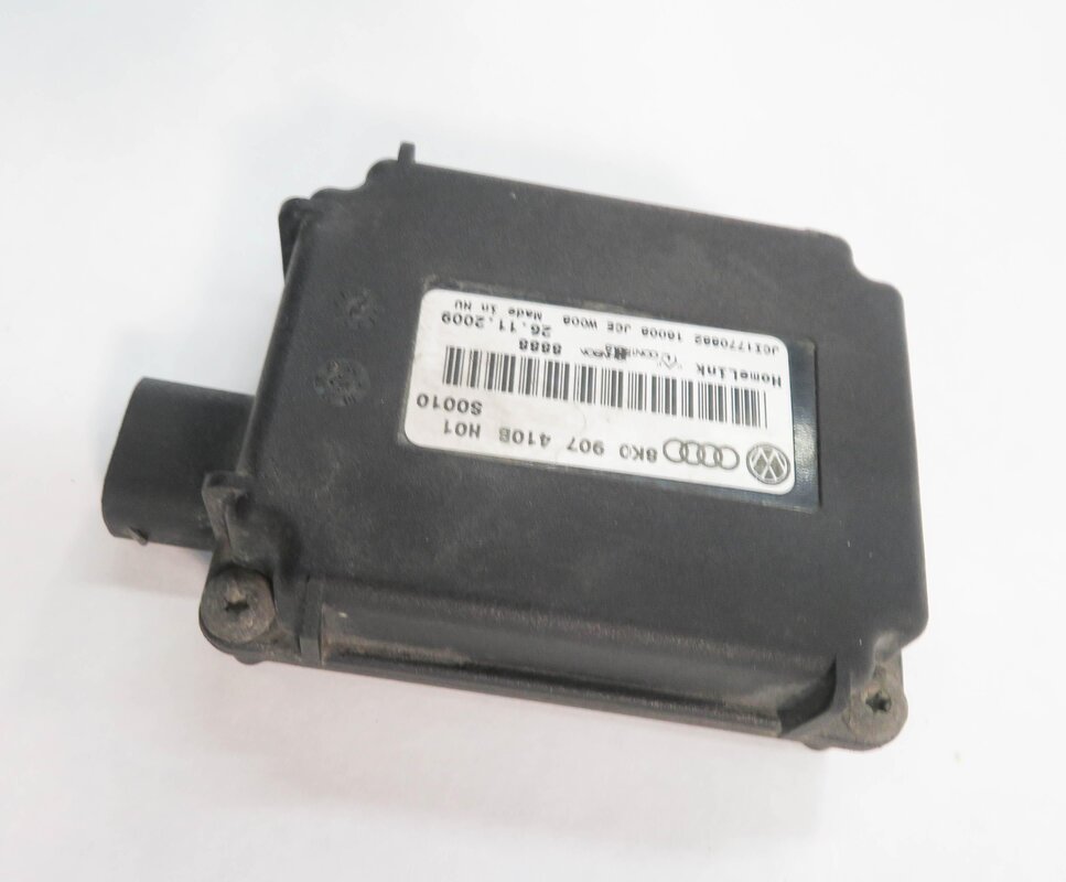 Thumbnail 3: 2010 AUDI Q7 (4L) HOMELINK GARAGE DOOR / GATE OPENER CONTROL MODULE