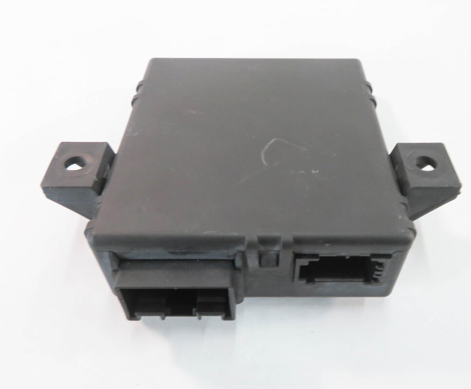 Thumbnail 5: 2010 AUDI Q7 (4L) GATEWAY CONTROL MODULE