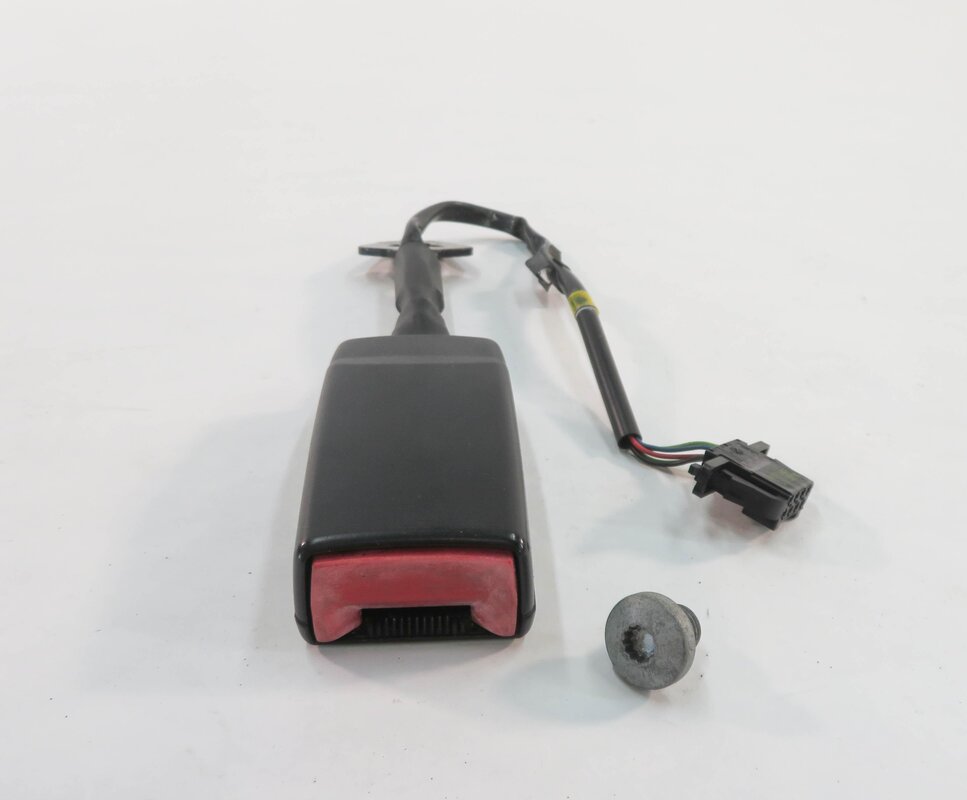 2010-2015 AUDI Q7 (4L) LEFT FRONT DRIVER SEATBELT BUCKLE RECEIVER (BLACK)